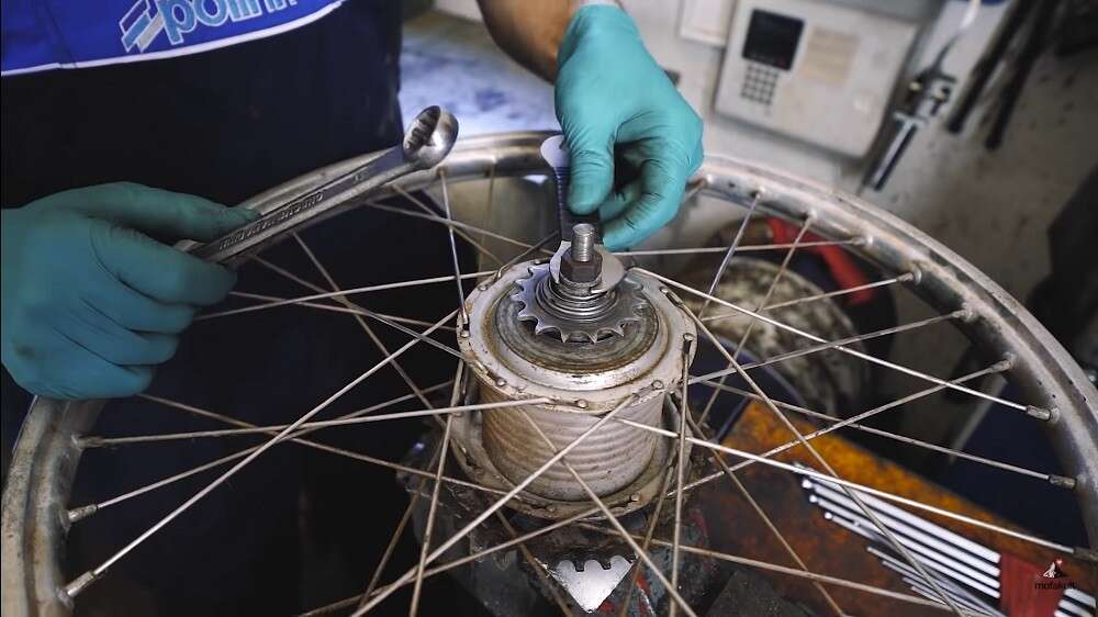 Konenschlüssel 13 / 15 mm Konenschlüssel 13 / 15 mm