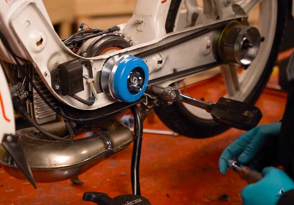 Wichtig ist die Unterscheidung zwischen Mono-Getriebe und Variomatik Wichtig ist die Unterscheidung zwischen Mono-Getriebe und Variomatik