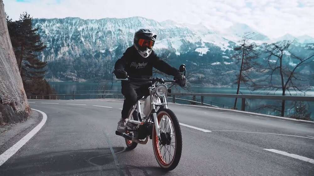 Die Wahl des Kettenrades erhöht wahlweise die Endgeschwindigkeit oder die Beschleunigung Die Wahl des Kettenrades erhöht wahlweise die Endgeschwindigkeit oder die Beschleunigung