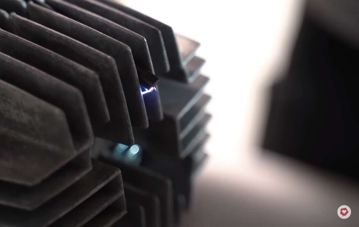 Der Zündfunke soll entstehen wenn das Kraftstoff-Luft-Gemisch unter maximalem Druck steht Der Zündfunke soll entstehen wenn das Kraftstoff-Luft-Gemisch unter maximalem Druck steht