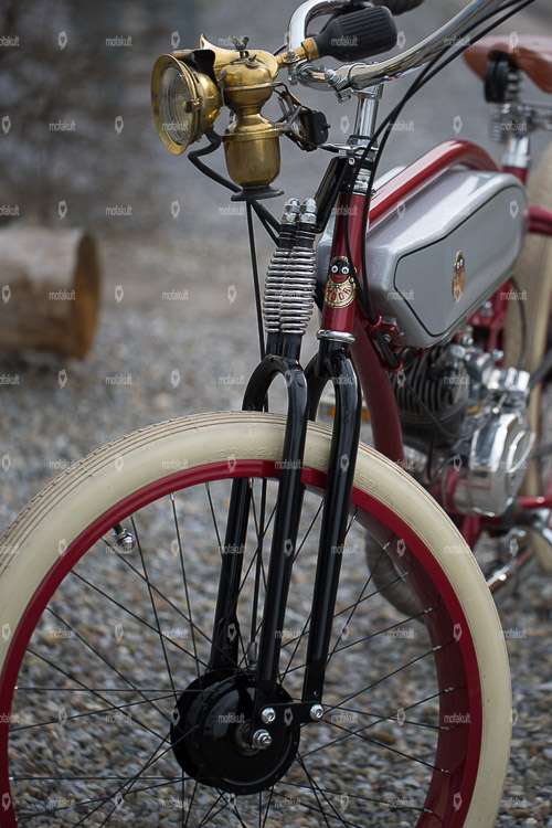 Fourchette de sauteur noir Carousel Image 6